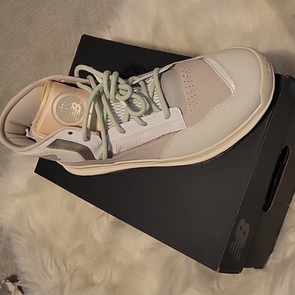 New Balance BB9000 Basketball Sneakers - Picture 5 of 5